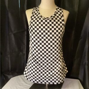 Cute black & white tank top nwt